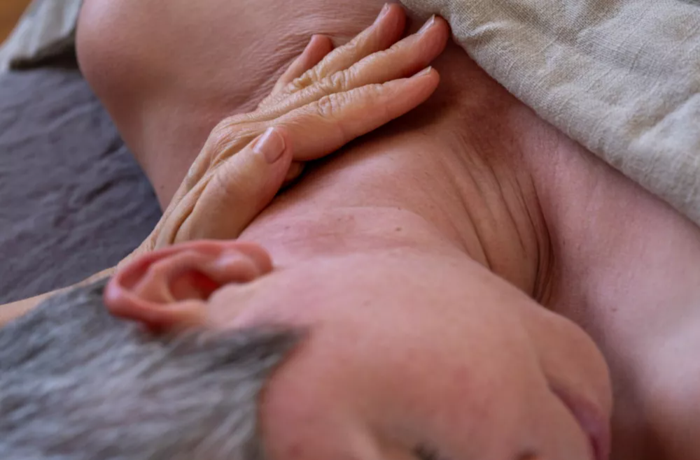 Lomi Lomi Oluea Massage